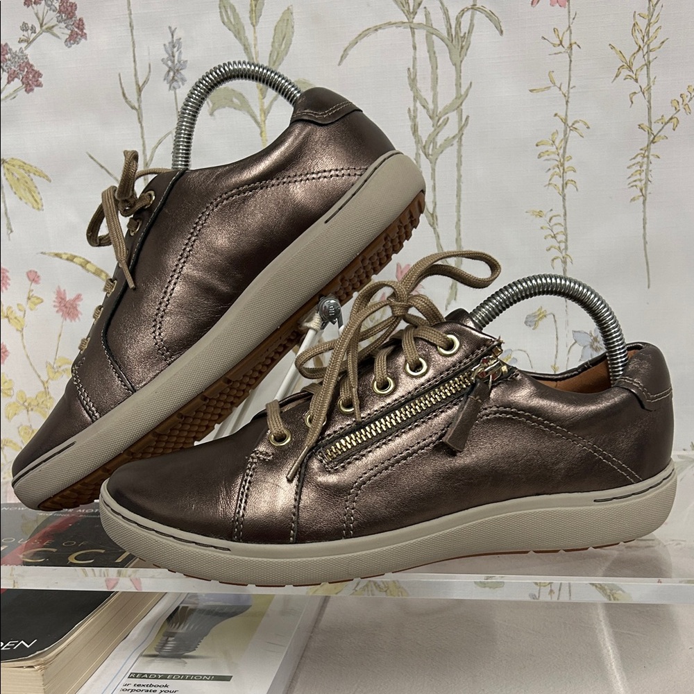 Clarks Metallic Bronze NALLE LACE UP Sneakers